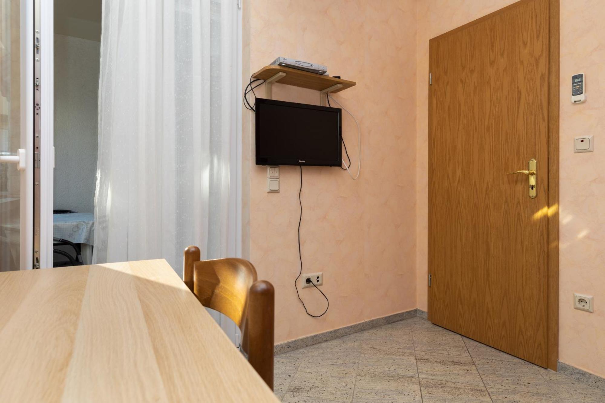 Apartments By The Sea Duce, Omis - 5973 Zimmer foto