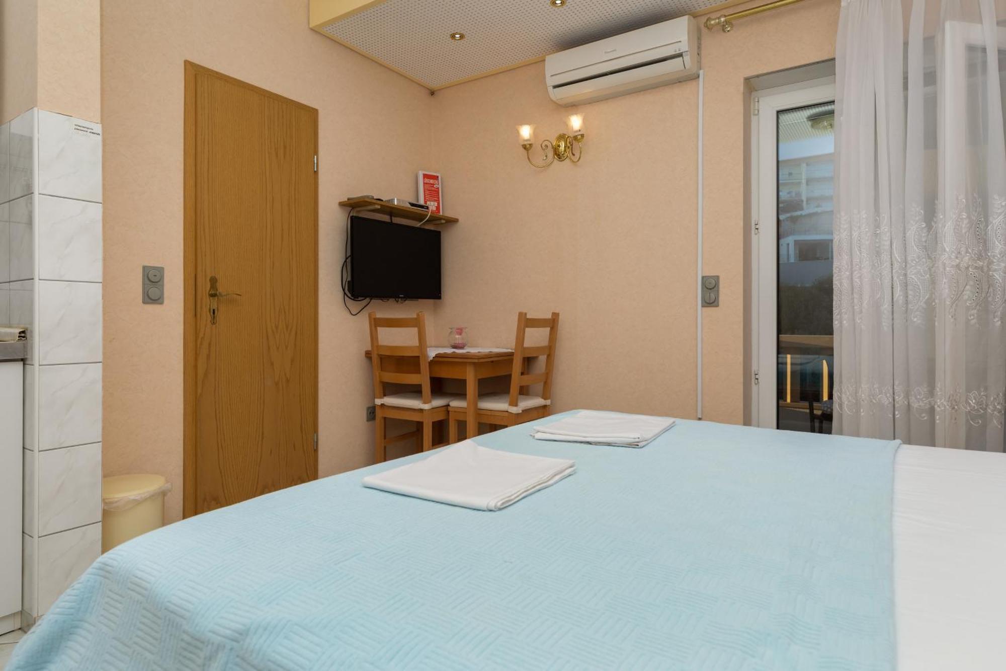 Apartments By The Sea Duce, Omis - 5973 Zimmer foto